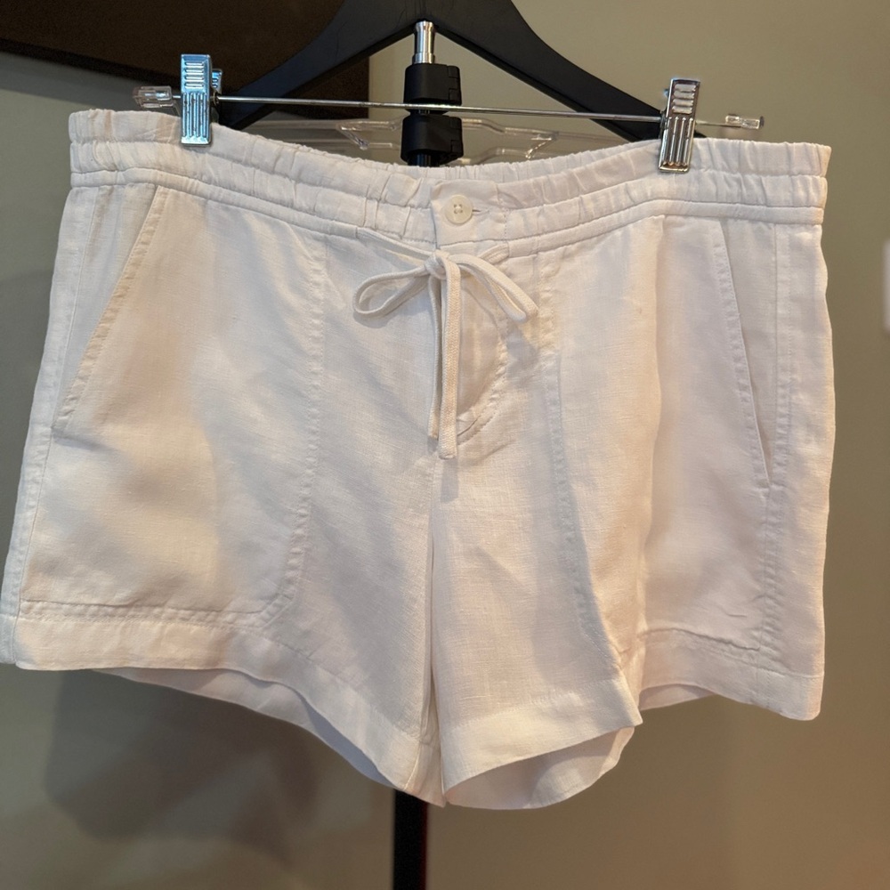 Vince White Linen Drawstring Button Fly Shorts 4” Inch Inseam size Medium EUC